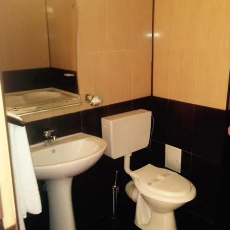 Kleyn Hotel 3*