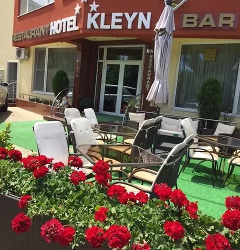 Kleyn 3*